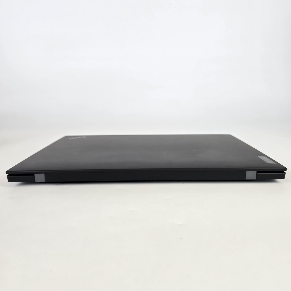 Lenovo ThinkPad X1 Carbon Gen 9 14 Gray 3.0 GHz Intel Core i7 11th Gen. 16GB RAM 512GB Solid State Drive