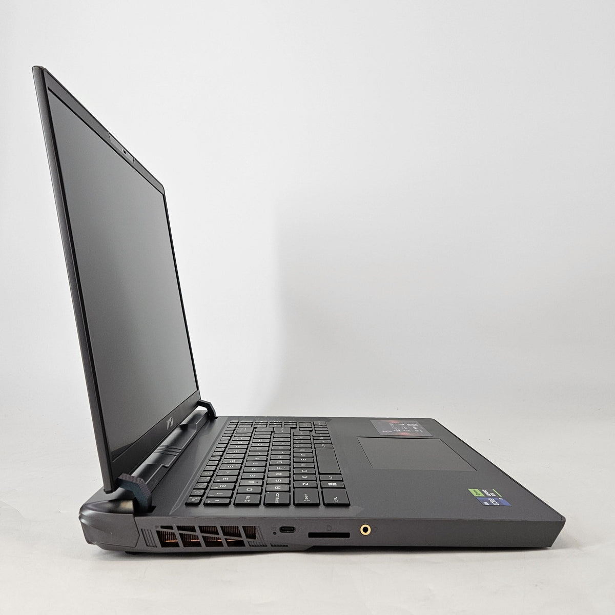 MSI Vector 17 HX 17 Gray 2.2 GHz Intel Core i9 14th Gen. 32GB RAM 1TB Solid State Drive NVIDIA GeForce RTX 4080 12 GB