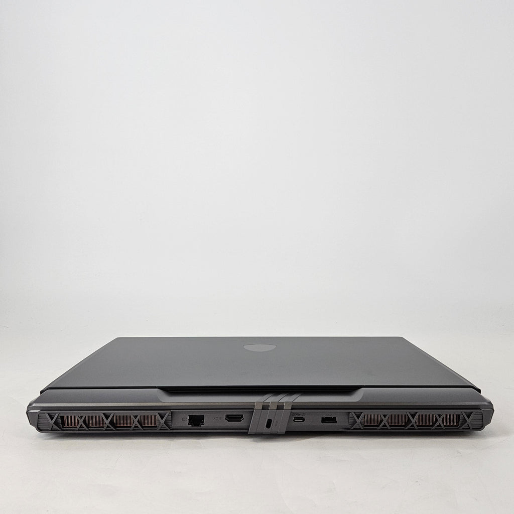 MSI Vector 17 HX 17 Gray 2.2 GHz Intel Core i9 14th Gen. 32GB RAM 1TB Solid State Drive NVIDIA GeForce RTX 4080 12 GB