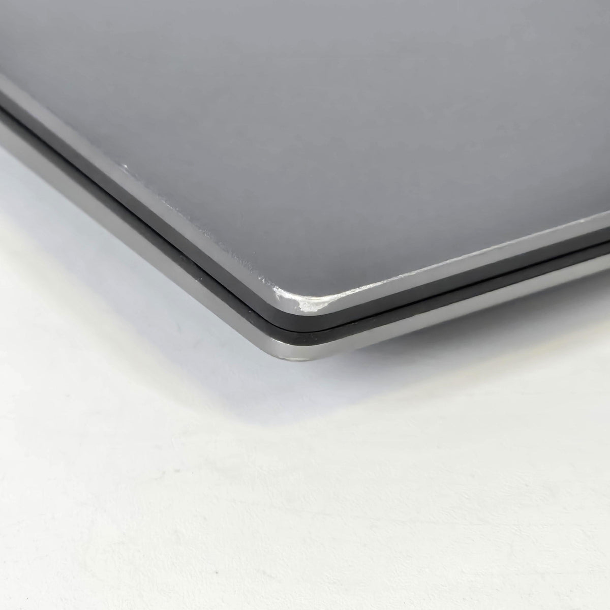 Precision 5570 15.6 Gray 2.3 GHz Intel Core i7 12th Gen. 16GB RAM 256GB Solid State Drive NVIDIA RTX A2000 8 GB