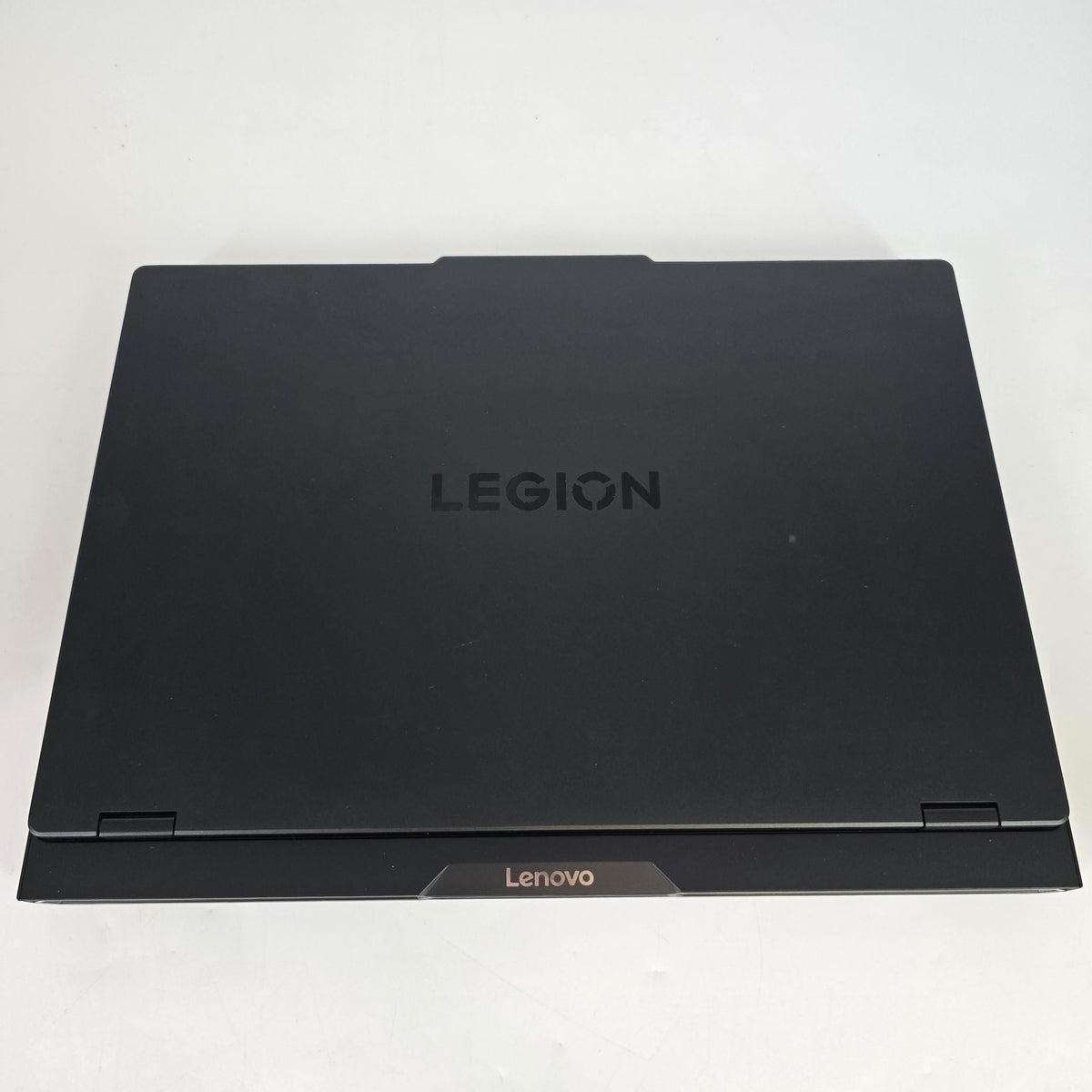 Lenovo Legion Pro 5 Gen 10 16 Black 3.6 GHz AMD Ryzen 7 8745HX 32GB RAM 1TB Solid State Drive NVIDIA GeForce RTX 5060 8 GB