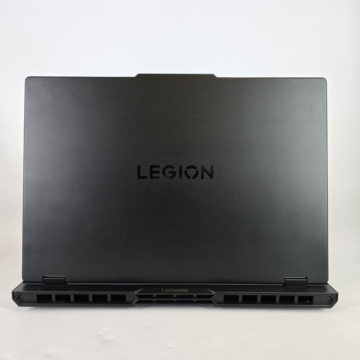 Lenovo Legion Pro 5 Gen 10 16 Black 3.6 GHz AMD Ryzen 7 8745HX 32GB RAM 1TB Solid State Drive NVIDIA GeForce RTX 5060 8 GB