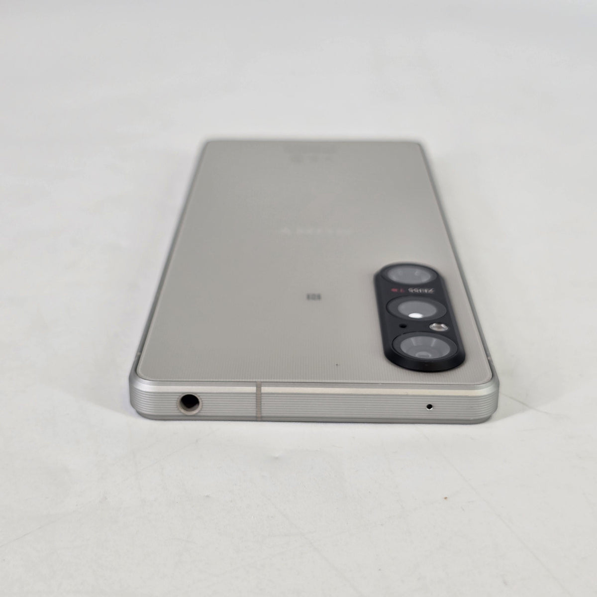 Sony Xperia 1 V 12GB RAM 256GB Silver (GSM Unlocked)