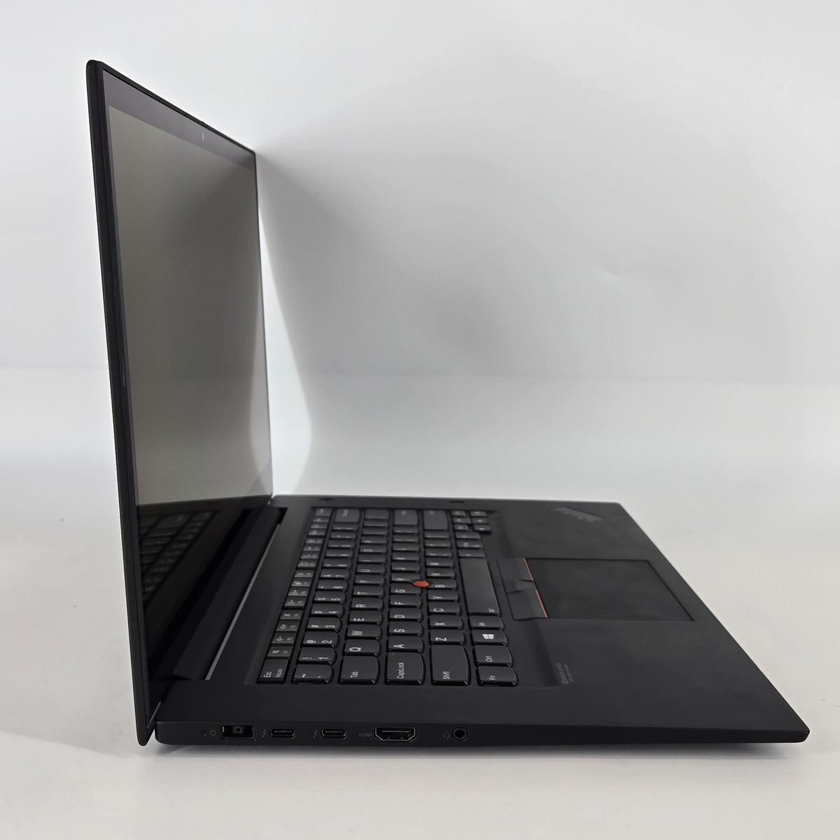 Lenovo ThinkPad P1 Gen 3 15.6 2020 Black 2.7 GHz Intel Core i7 10th Gen. 16GB RAM 512GB Solid State Drive NVIDIA Quadro T2000 4 GB