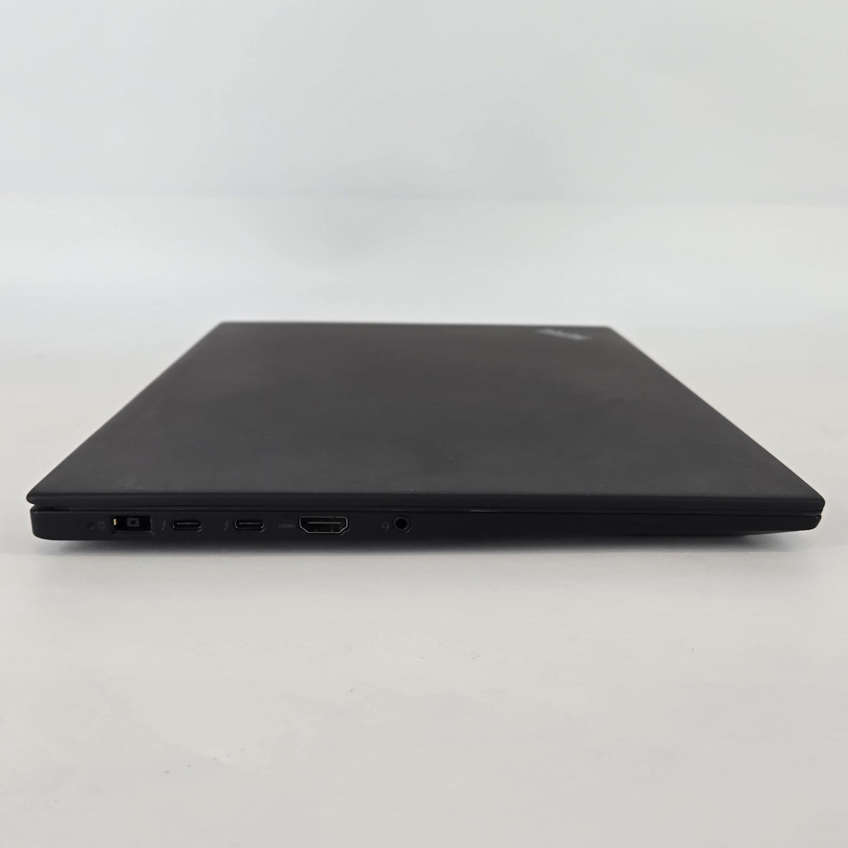 Lenovo ThinkPad P1 Gen 3 15.6 2020 Black 2.7 GHz Intel Core i7 10th Gen. 16GB RAM 512GB Solid State Drive NVIDIA Quadro T2000 4 GB