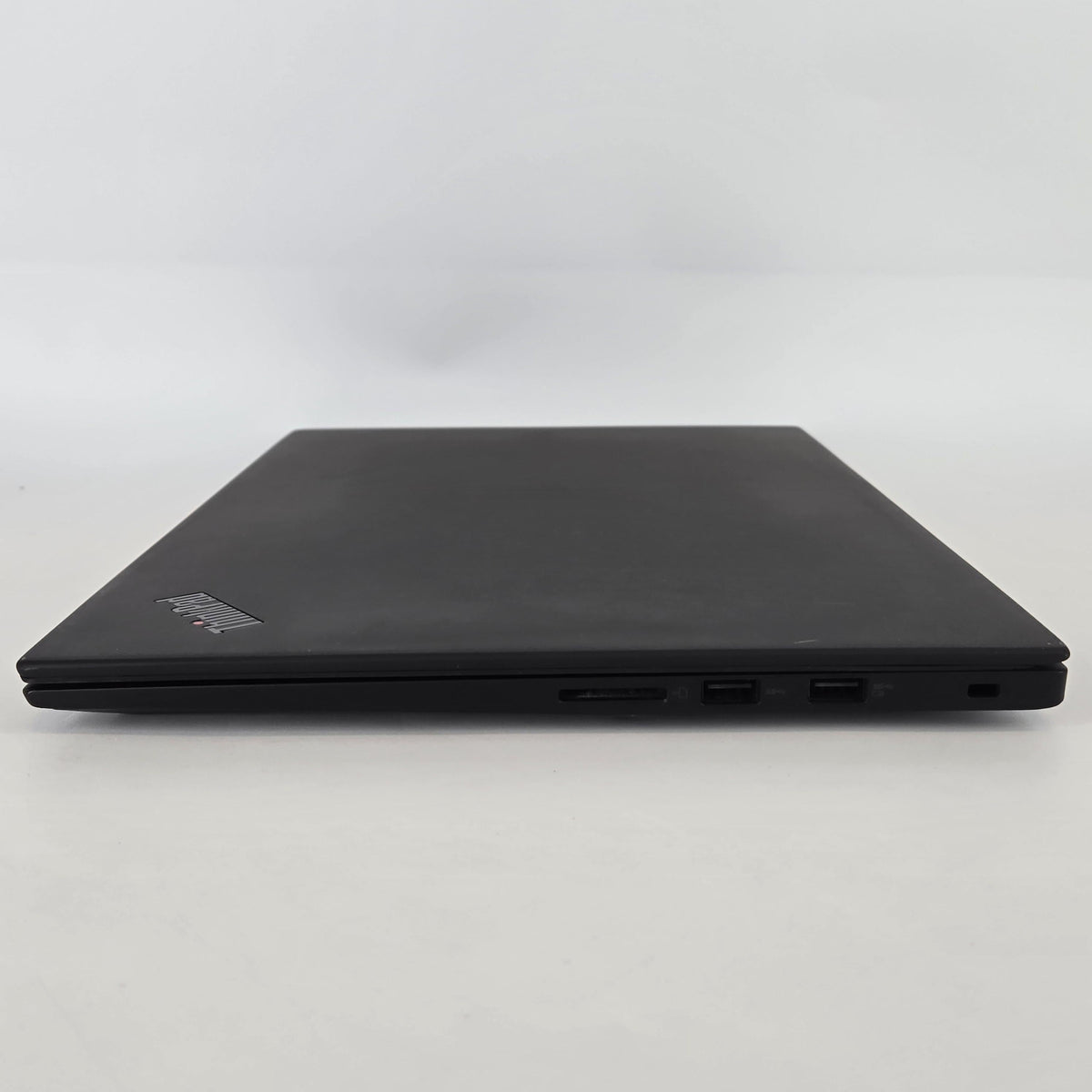 Lenovo ThinkPad P1 Gen 3 15.6 2020 Black 2.7 GHz Intel Core i7 10th Gen. 16GB RAM 512GB Solid State Drive NVIDIA Quadro T2000 4 GB