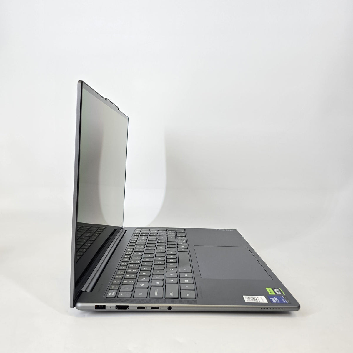 Lenovo Yoga Pro 9i 16 Gray 2.9 GHz Intel Core Ultra 9 Series 2 32GB RAM 1TB Solid State Drive NVIDIA GeForce RTX 5060 8 GB