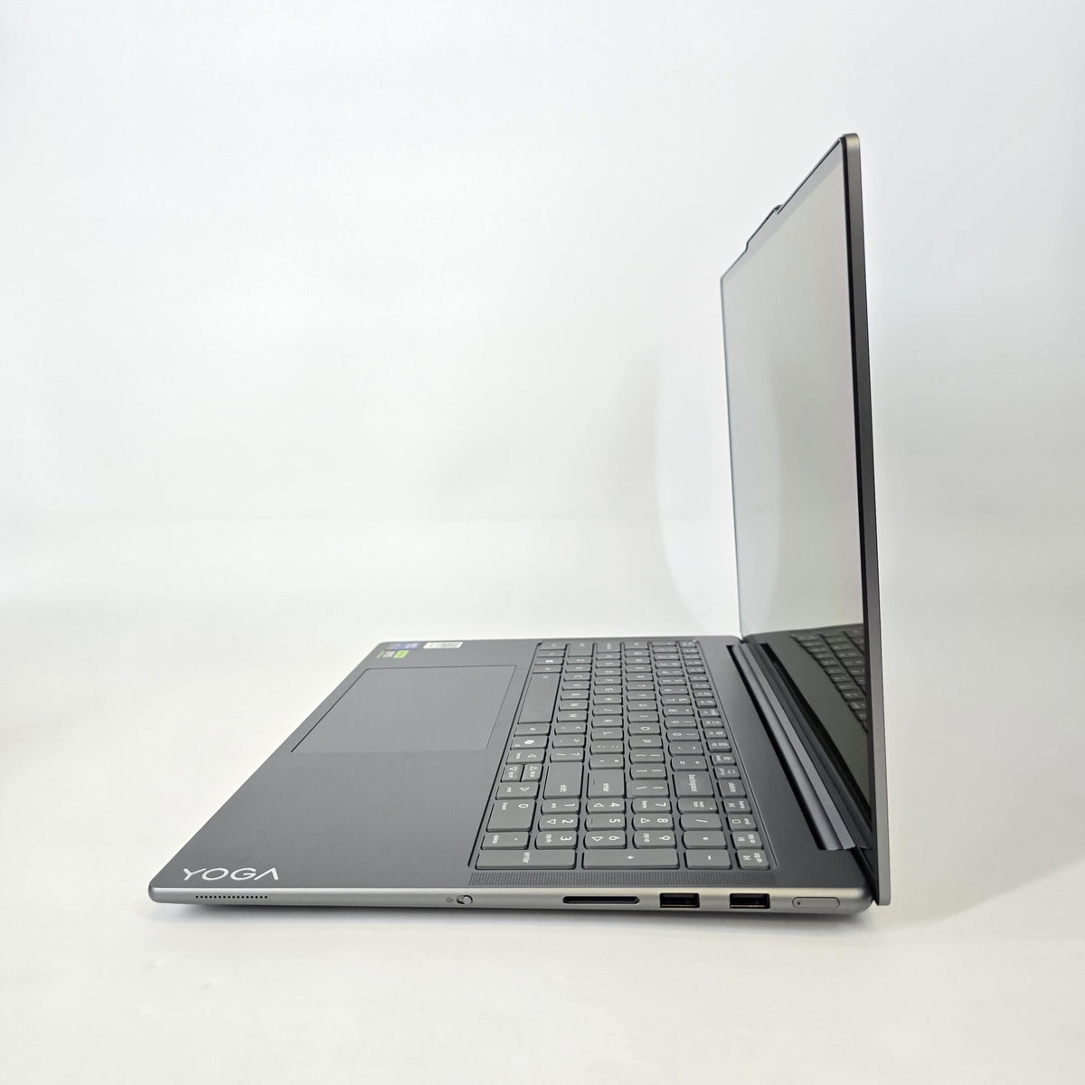 Lenovo Yoga Pro 9i 16 Gray 2.9 GHz Intel Core Ultra 9 Series 2 32GB RAM 1TB Solid State Drive NVIDIA GeForce RTX 5060 8 GB