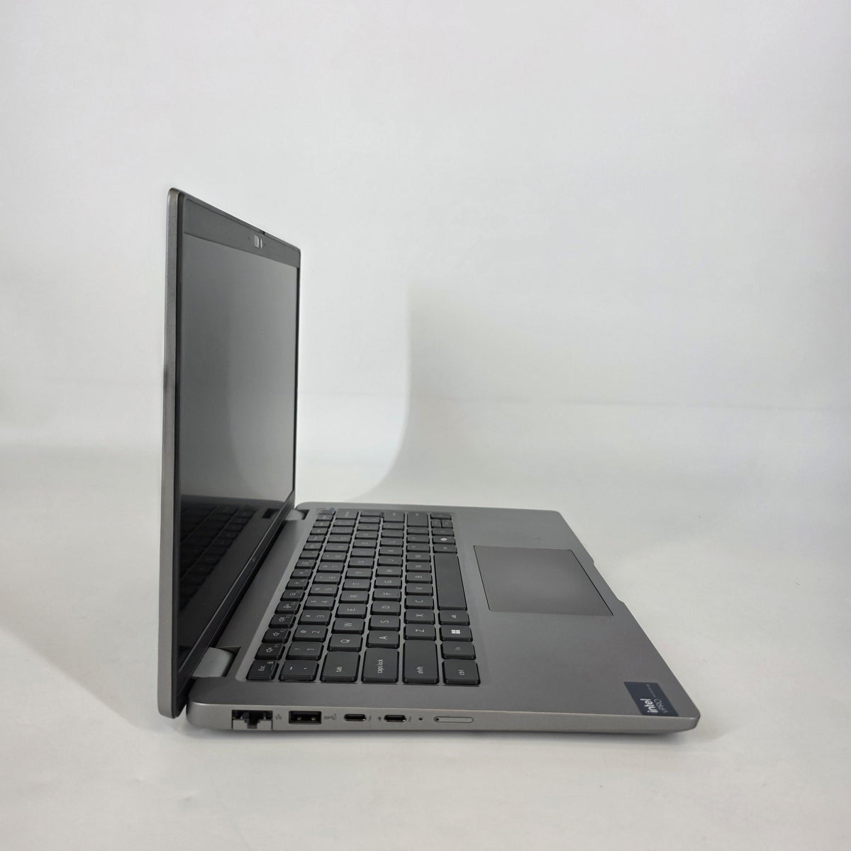 Dell Latitude 5450 14 Gray 1.7 GHz Intel Core Ultra 7 16GB RAM 512GB Solid State Drive