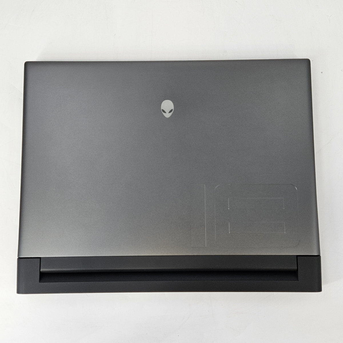 Alienware M18 R2 Black 2.2 GHz Intel Core i7 14th Gen. 16GB RAM 512GB Solid State Drive NVIDIA GeForce RTX 4060 8 GB