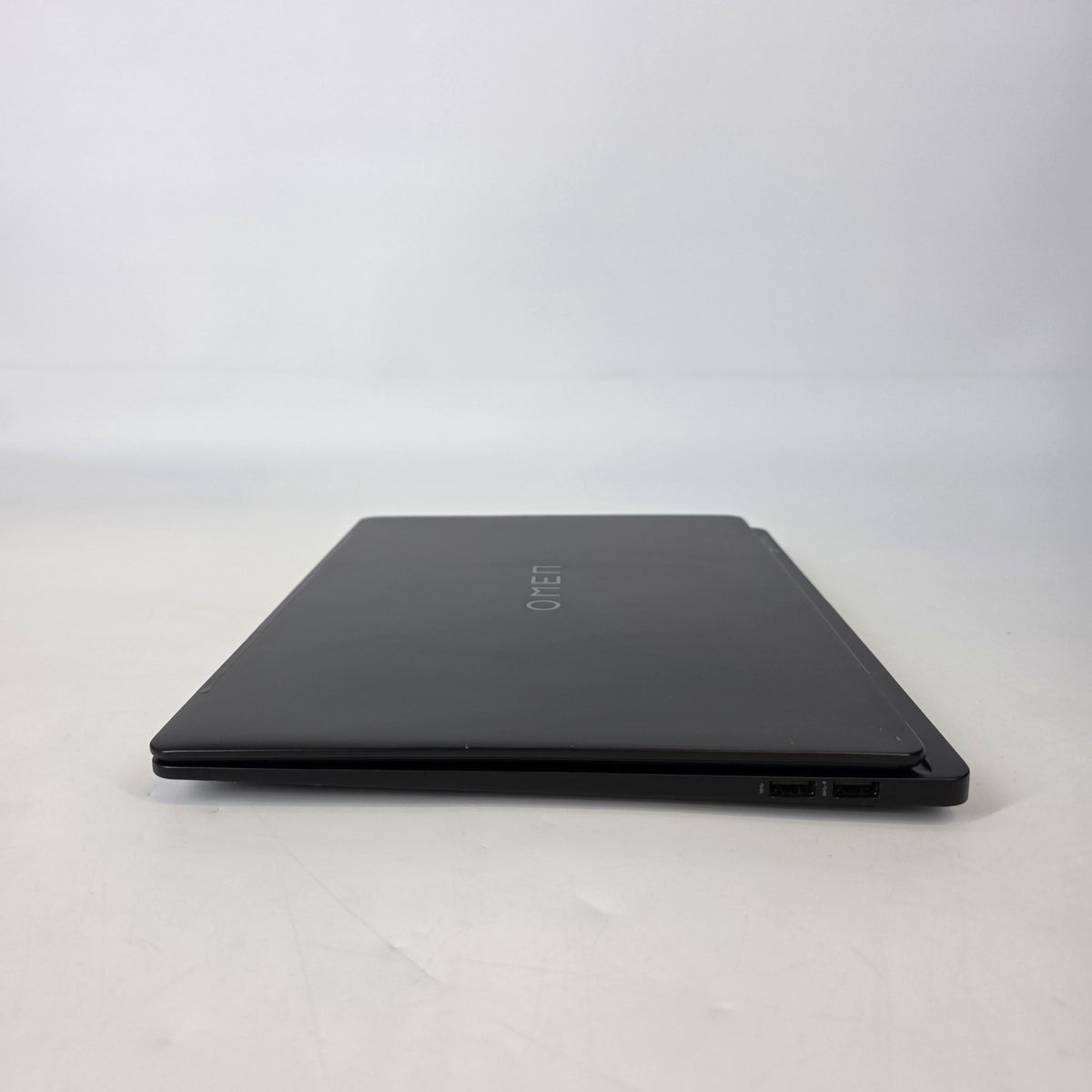 HP Omen Transcend 14 Black 3.8 GHz Intel Core Ultra 7 16GB RAM 1TB Solid State Drive NVIDIA GeForce RTX 4060 8 GB