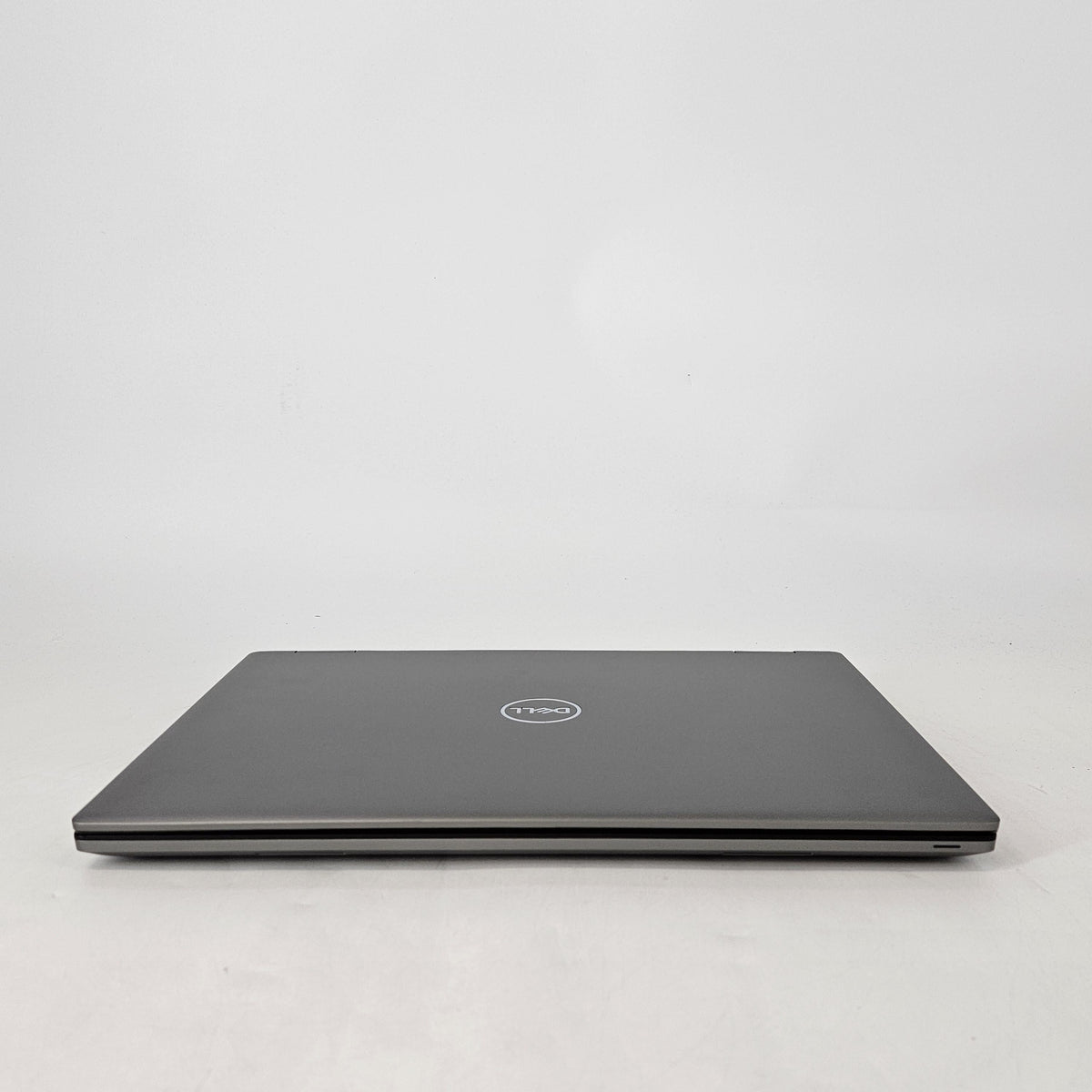 Dell Precision 7680 16 Gray 2.2 GHz Intel Core i9 13th Gen. 32GB RAM 1TB Solid State Drive NVIDIA RTX 2000 Ada 8 GB
