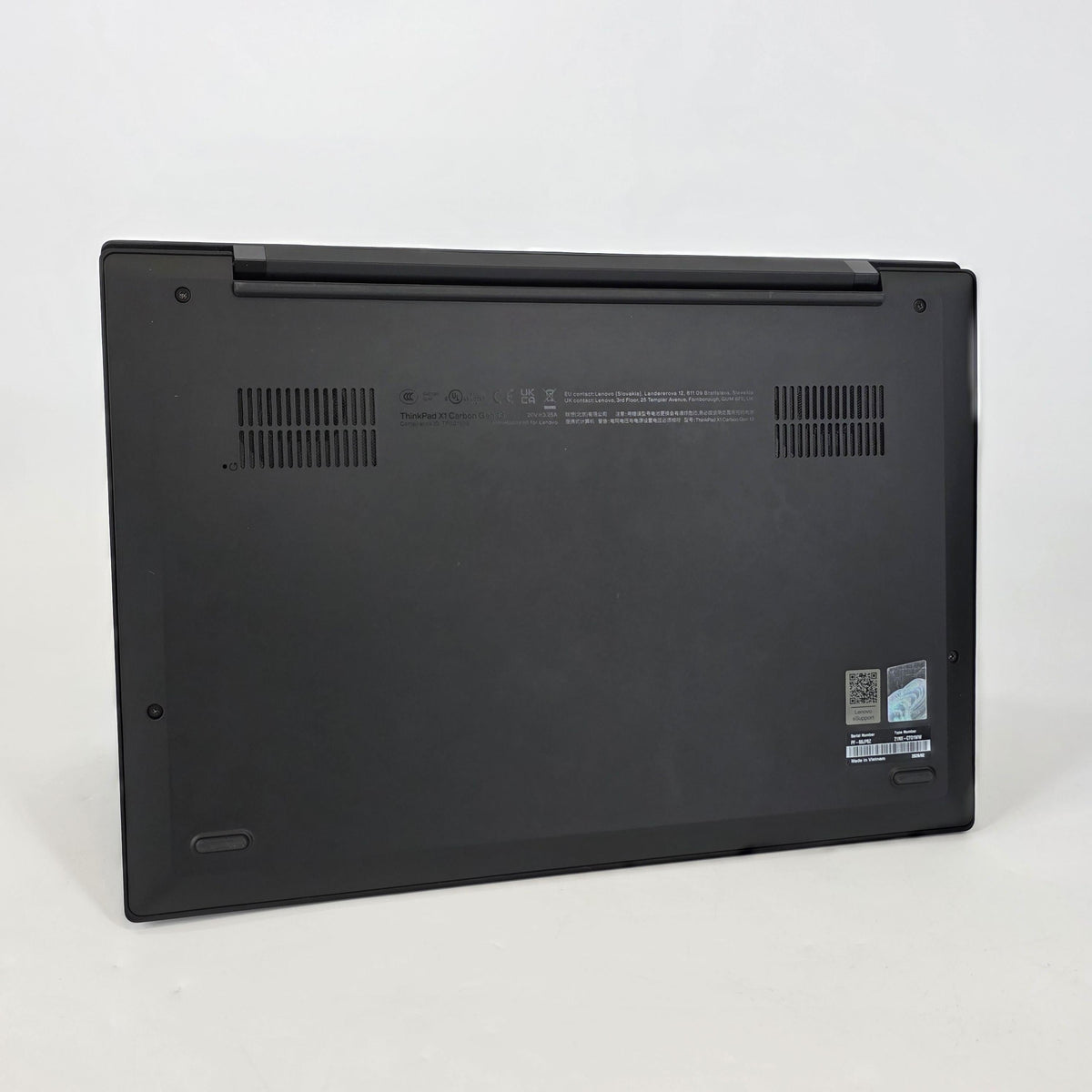 Lenovo ThinkPad X1 Carbon Gen 13 14 Black 2.0 GHz Intel Core Ultra 7 Series 2 32GB RAM 512GB Solid State Drive