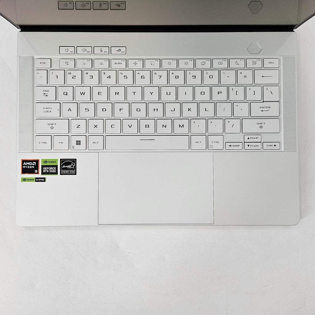 ROG Zephyrus G14 GA403 14 White 4.0 GHz AMD Ryzen 9 8945HS 16GB RAM 1TB Solid State Drive NVIDIA GeForce RTX 4060 8 GB