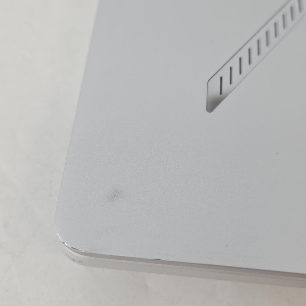ROG Zephyrus G14 GA403 14 White 4.0 GHz AMD Ryzen 9 8945HS 16GB RAM 1TB Solid State Drive NVIDIA GeForce RTX 4060 8 GB