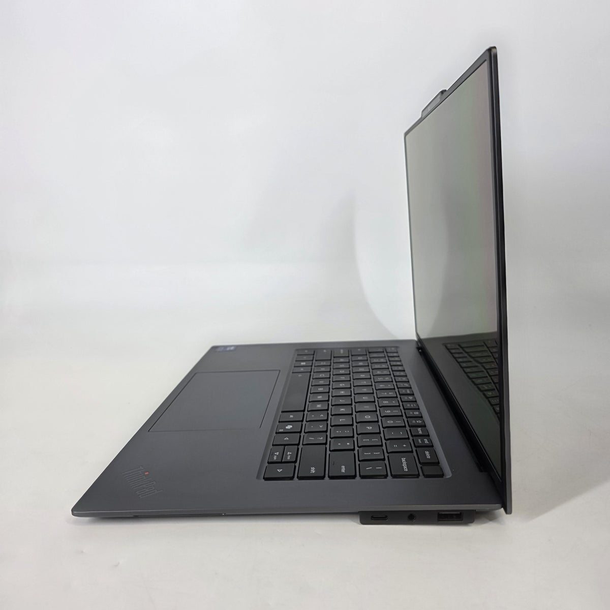 Lenovo ThinkPad X9 15 Gray 2.1 GHz Intel Core Ultra 5 Series 2 32GB RAM 2TB Solid State Drive