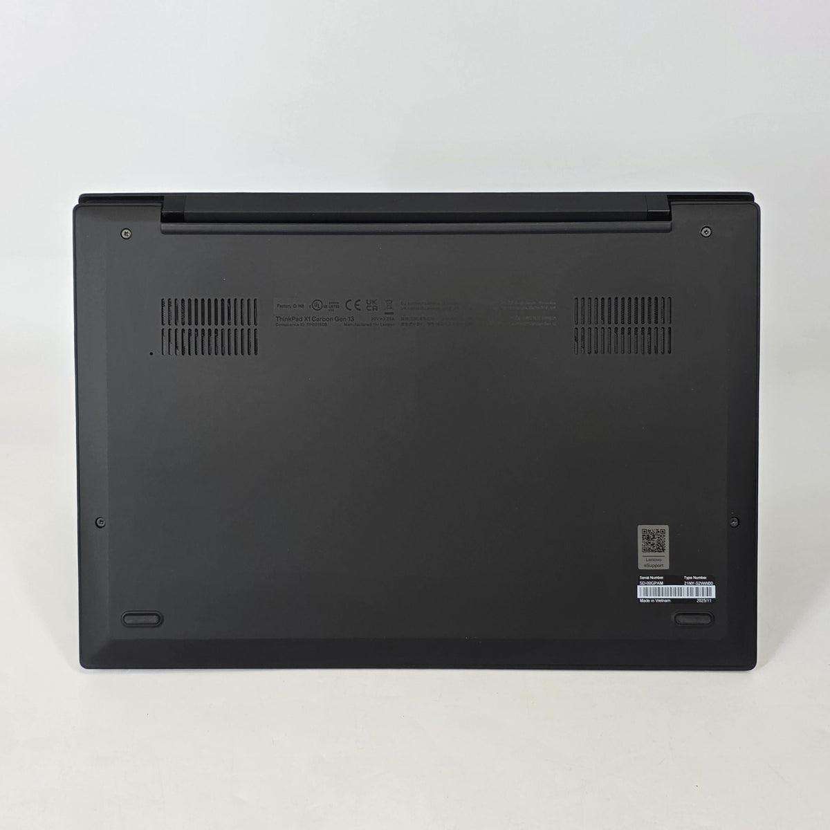 Lenovo ThinkPad X1 Carbon Gen 14 14 Gray 2.0 GHz Intel Core Ultra 7 Series 2 32GB RAM 1TB Solid State Drive