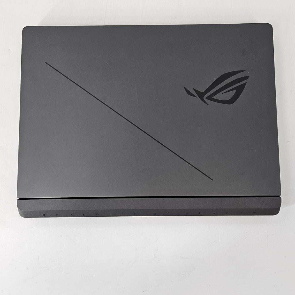 Asus ROG Strix G16 G615 16 Black 2.7 GHz Intel Core Ultra 9 Series 2 16GB RAM 1TB Solid State Drive NVIDIA GeForce RTX 5060 8 GB