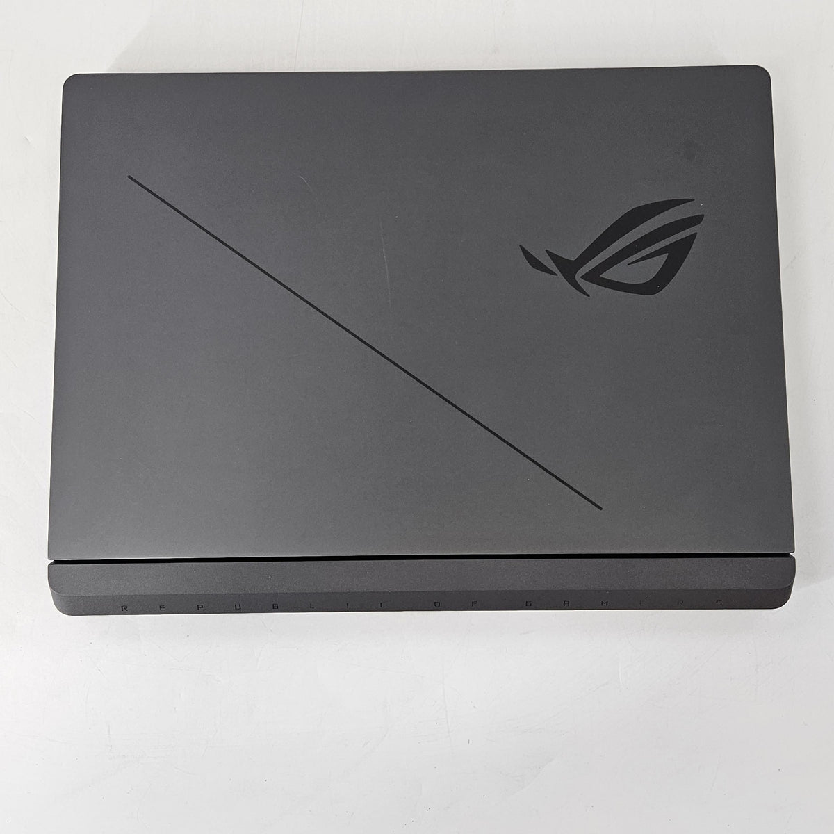 Asus ROG Strix G16 G615 16 Black 2.7 GHz Intel Core Ultra 9 Series 2 16GB RAM 1TB Solid State Drive NVIDIA GeForce RTX 5060 8 GB