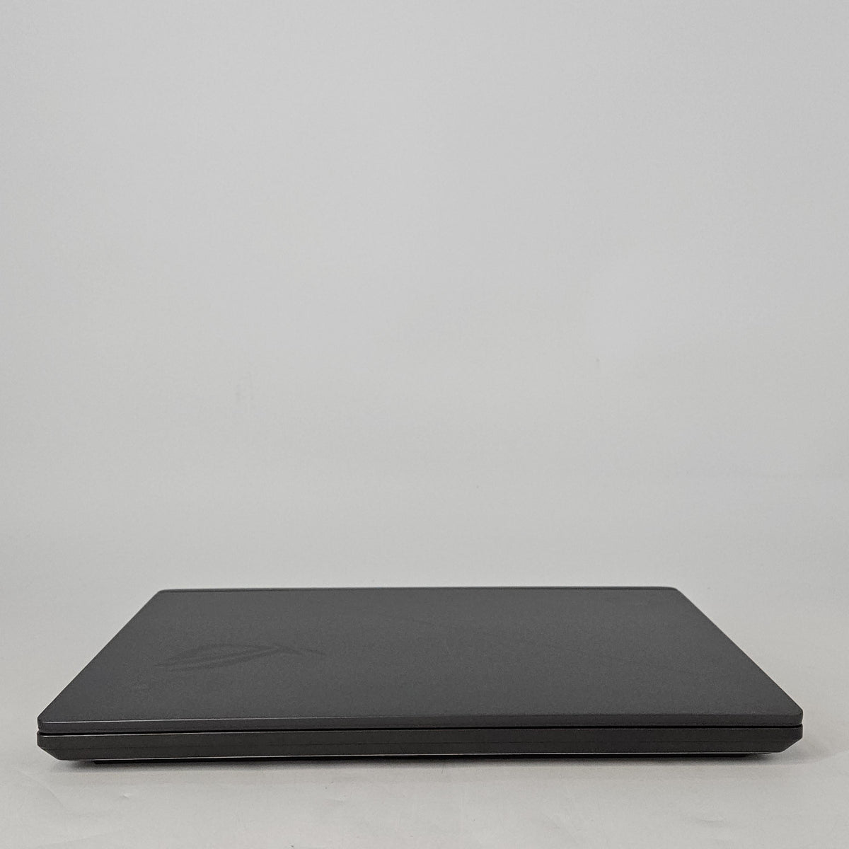 Asus ROG Strix G16 G615 16 Black 2.7 GHz Intel Core Ultra 9 Series 2 16GB RAM 1TB Solid State Drive NVIDIA GeForce RTX 5060 8 GB