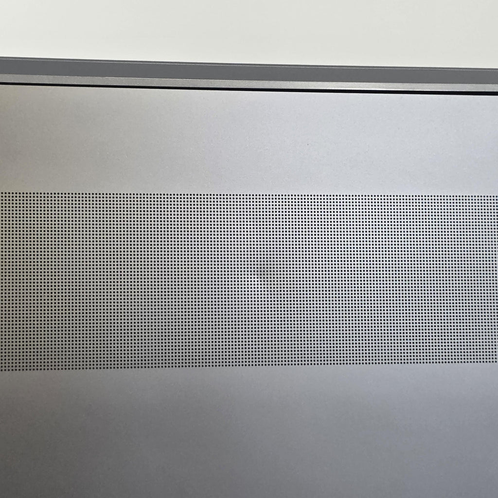 Galaxy Book4 Ultra 16 Gray 2.5 GHz Intel Core Ultra 9 32GB RAM 1TB Solid State Drive NVIDIA GeForce RTX 4070 8 GB