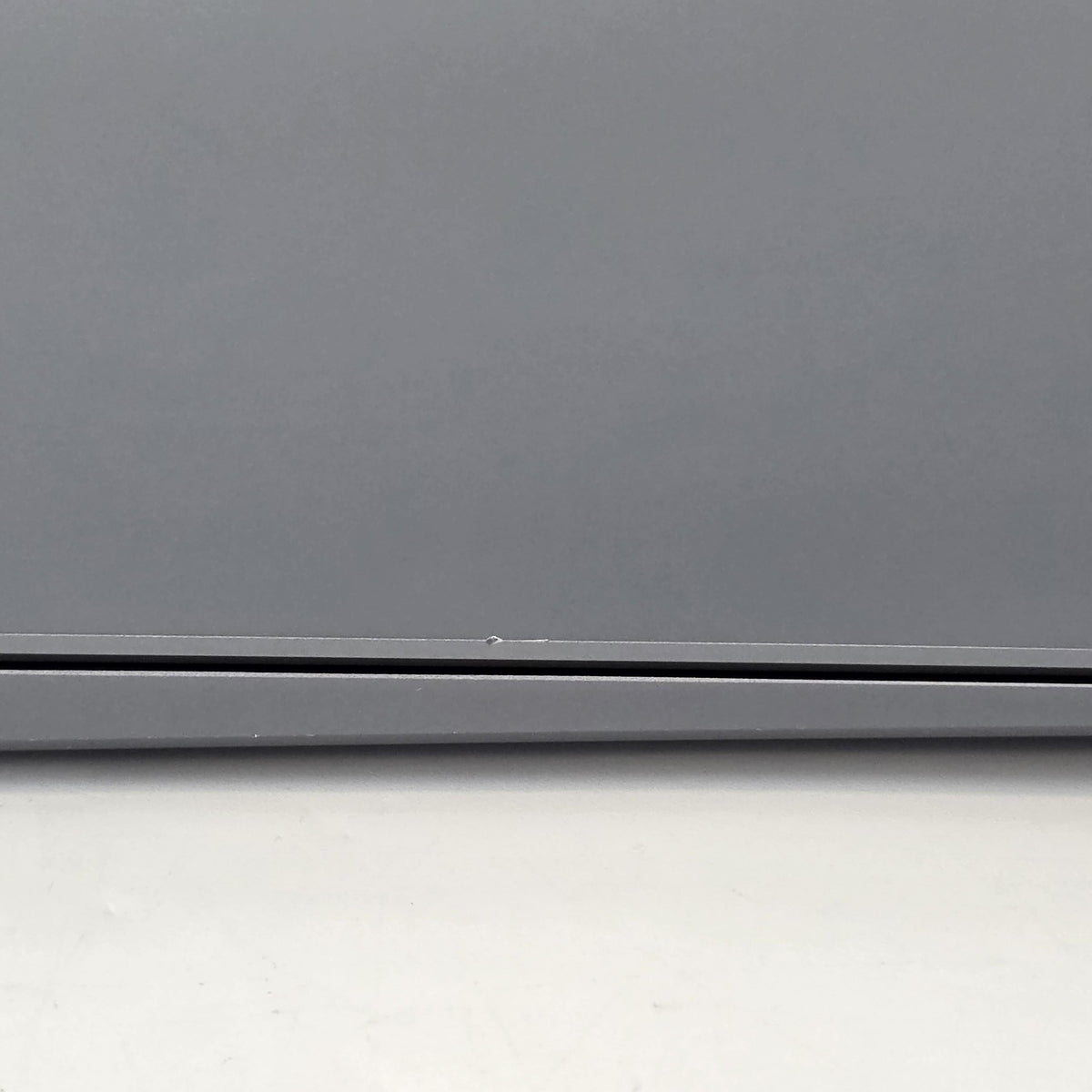 Galaxy Book4 Ultra 16 Gray 2.5 GHz Intel Core Ultra 9 32GB RAM 1TB Solid State Drive NVIDIA GeForce RTX 4070 8 GB