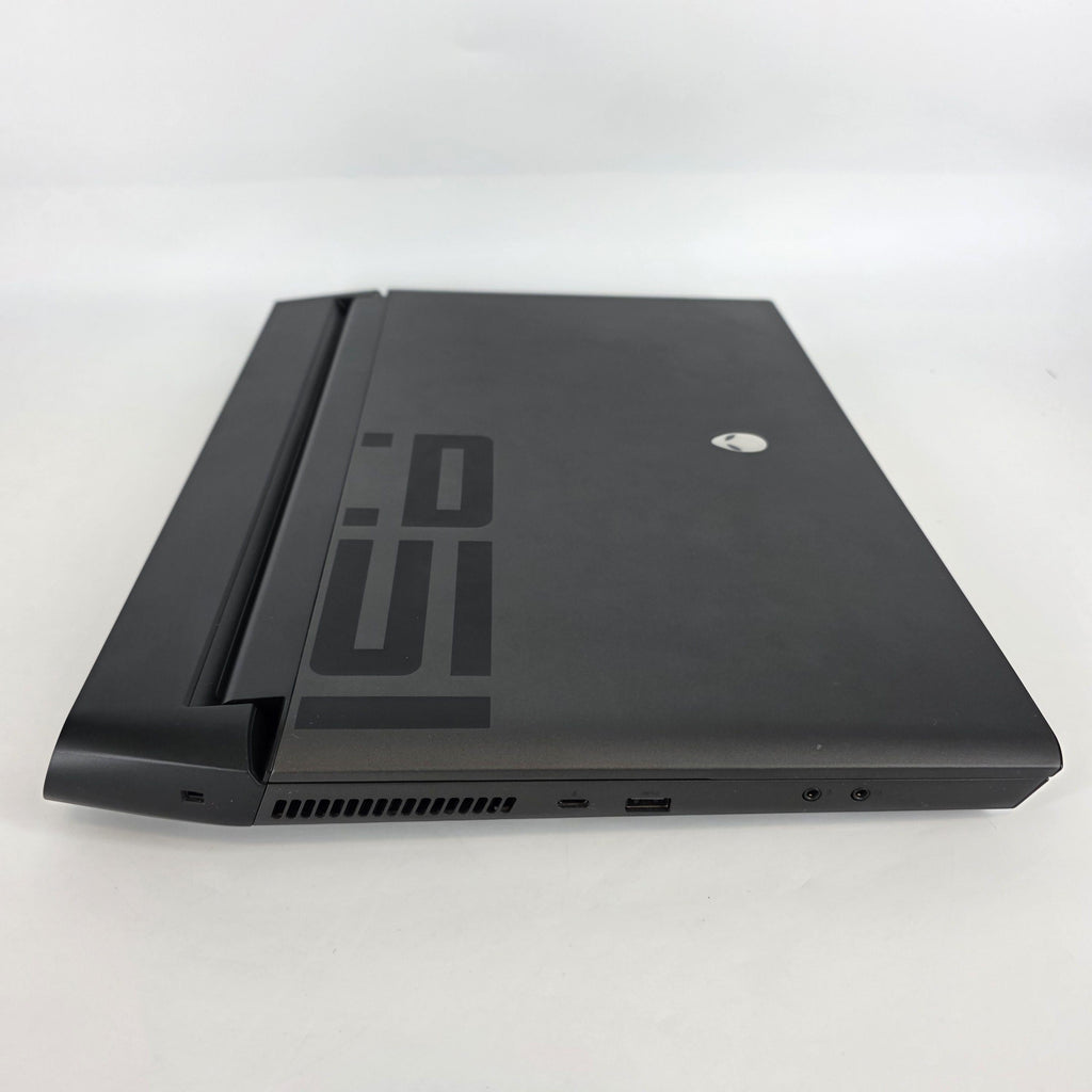 Alienware Area-51m R1 17.3 Black 3.6 GHz Intel Core i9 9th Gen. 64GB RAM 512GB Solid State Drive 500GB Solid State Drive NVIDIA GeForce RTX 2080 8 GB