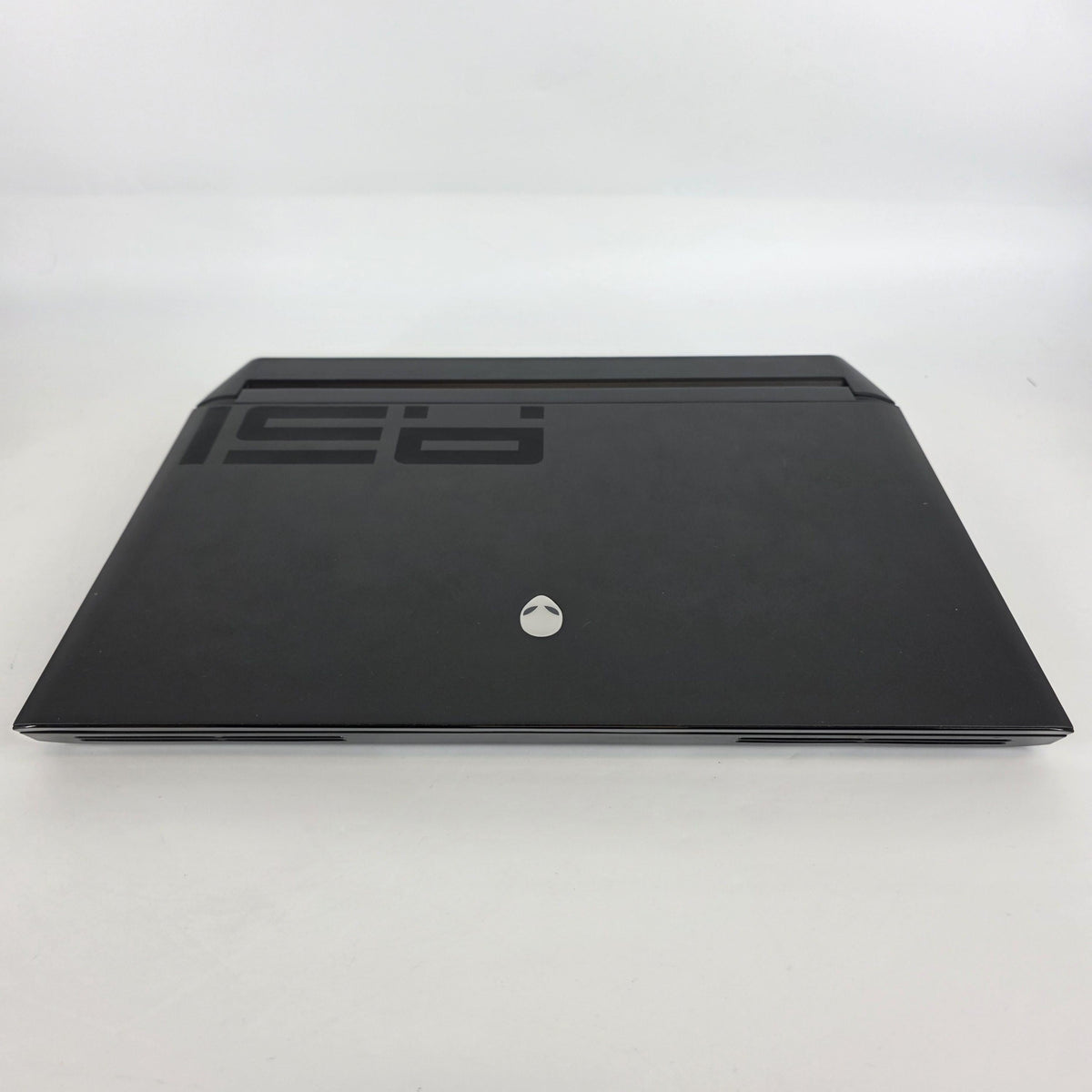 Alienware Area-51m R1 17.3 Black 3.6 GHz Intel Core i9 9th Gen. 64GB RAM 512GB Solid State Drive 500GB Solid State Drive NVIDIA GeForce RTX 2080 8 GB