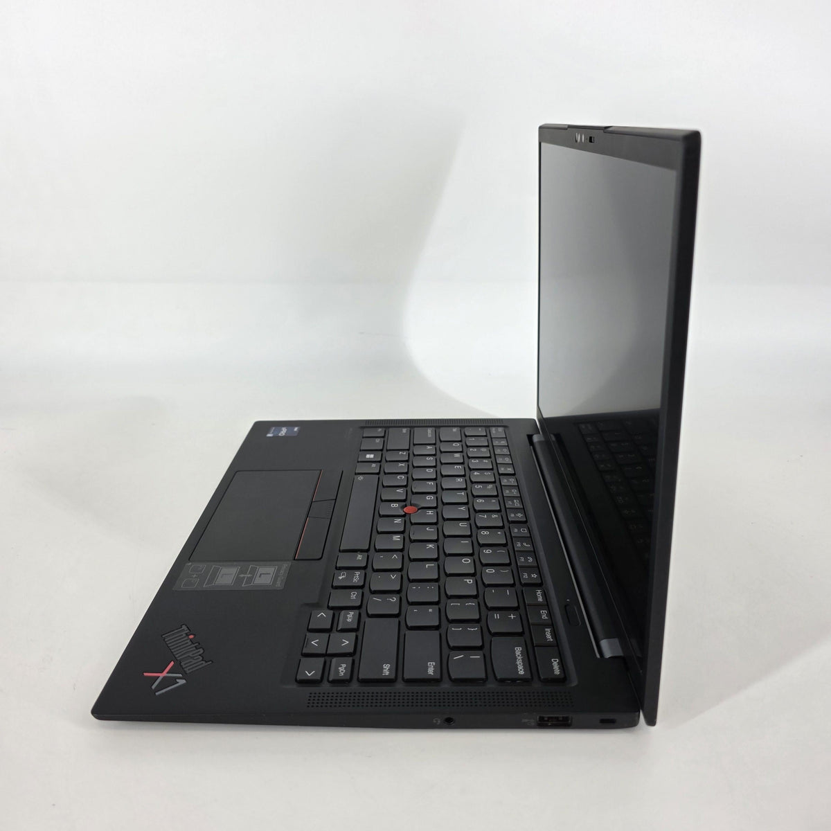 Lenovo ThinkPad X1 Carbon Gen 10 14 Black 1.8 GHz Intel Core i7 12th Gen. 32GB RAM 512GB Solid State Drive