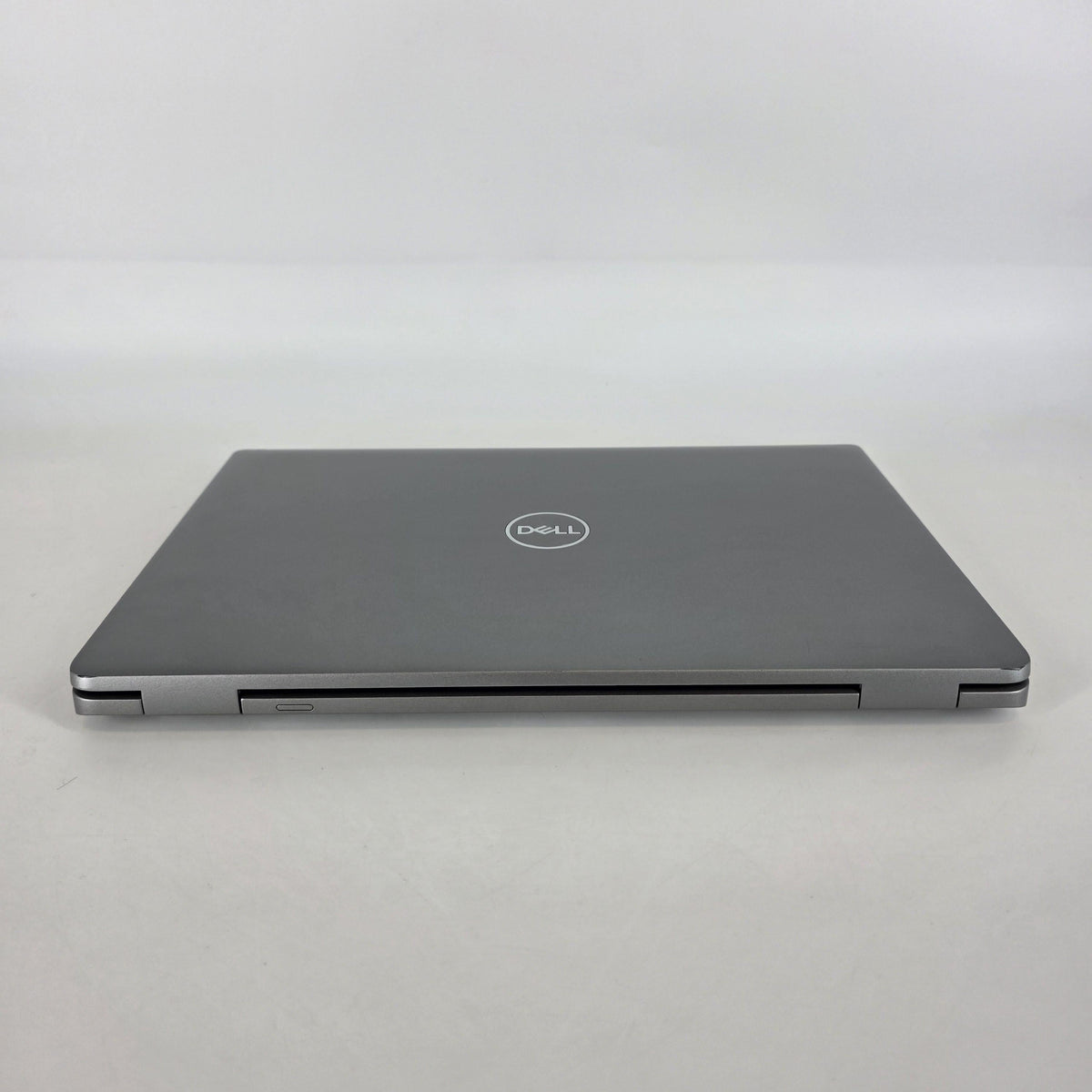 Dell Latitude 5550 15.6 Gray 1.7 GHz Intel Core Ultra 7 32GB RAM 512GB Solid State Drive