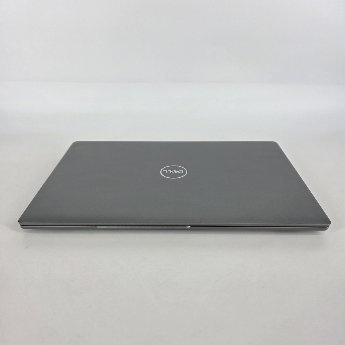 Dell Latitude 5550 15.6 Gray 1.7 GHz Intel Core Ultra 7 32GB RAM 512GB Solid State Drive