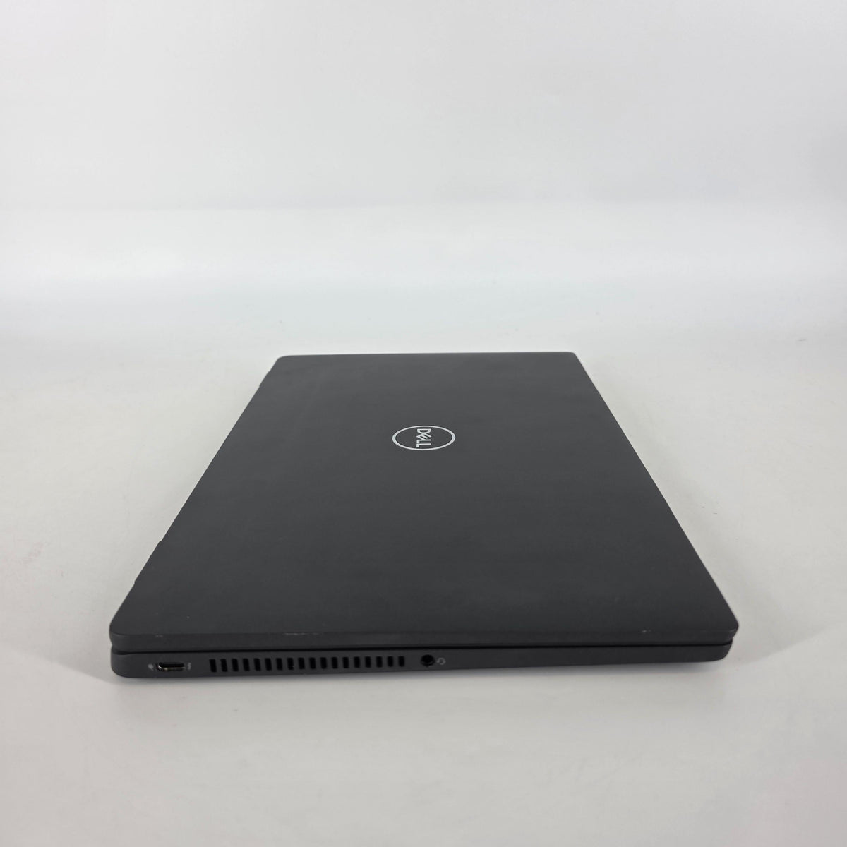 Dell Latitude 7330 13.3 Gray 1.8 GHz Intel Core i7 12th Gen. 16GB RAM 256GB Solid State Drive