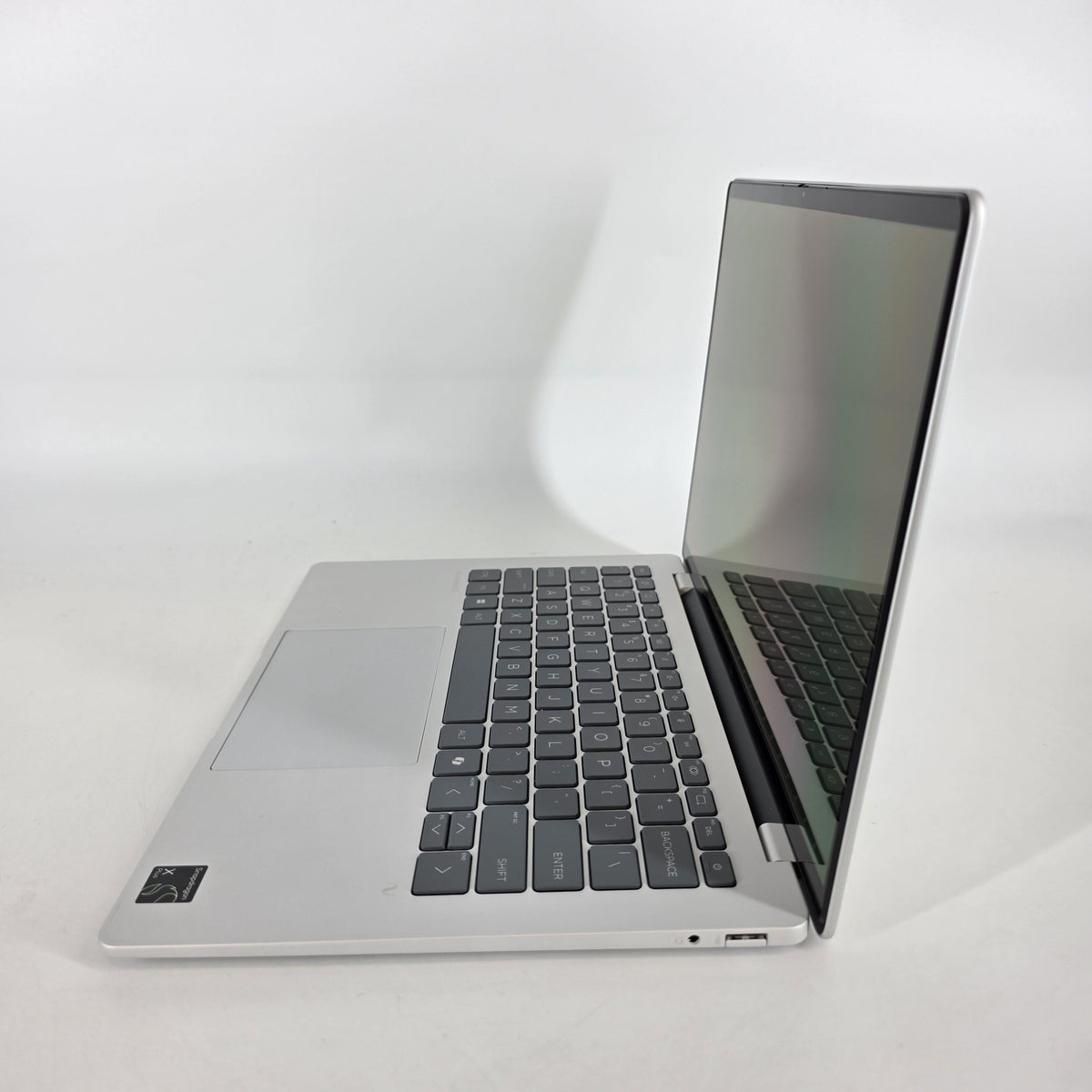HP OmniBook 5 14 Glacier Silver 3.2 GHz Qualcomm Snapdragon X Plus 32GB RAM 1TB Solid State Drive