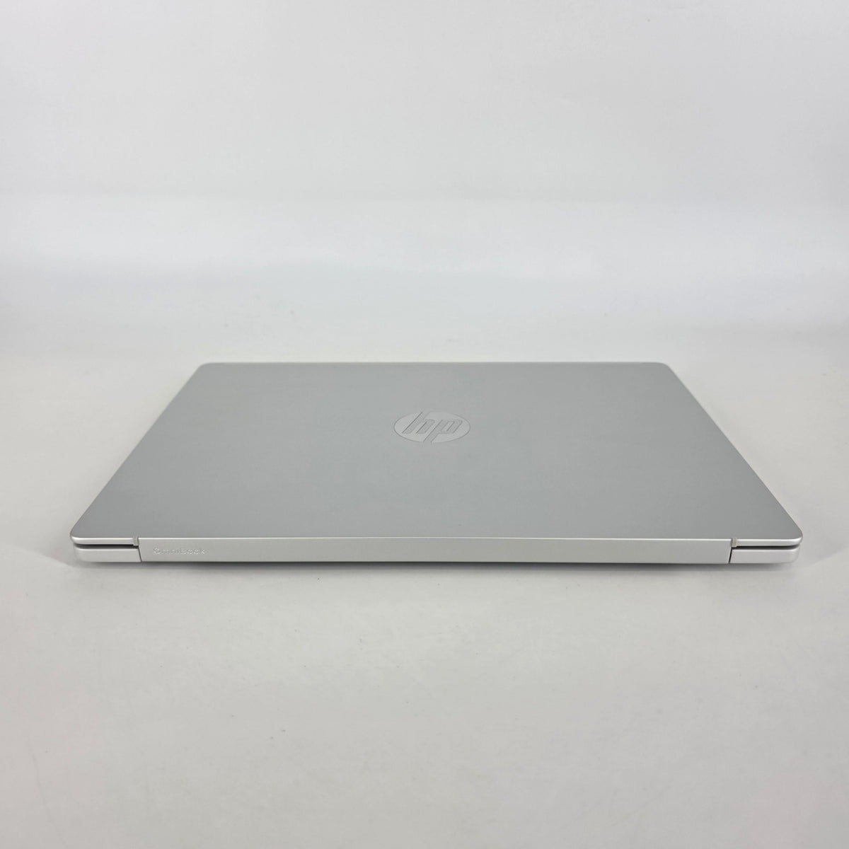 HP OmniBook 5 14 Glacier Silver 3.2 GHz Qualcomm Snapdragon X Plus 32GB RAM 1TB Solid State Drive