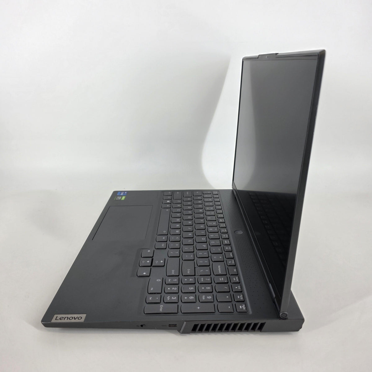 Lenovo Legion 7i 16 Gray 2.3 GHz Intel Core i7 11th Gen. 32GB RAM 1TB Solid State Drive NVIDIA GeForce RTX 3070 8 GB