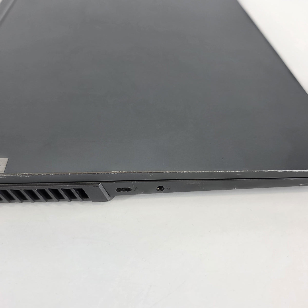 Lenovo Legion 7i 16 Gray 2.3 GHz Intel Core i7 11th Gen. 32GB RAM 1TB Solid State Drive NVIDIA GeForce RTX 3070 8 GB