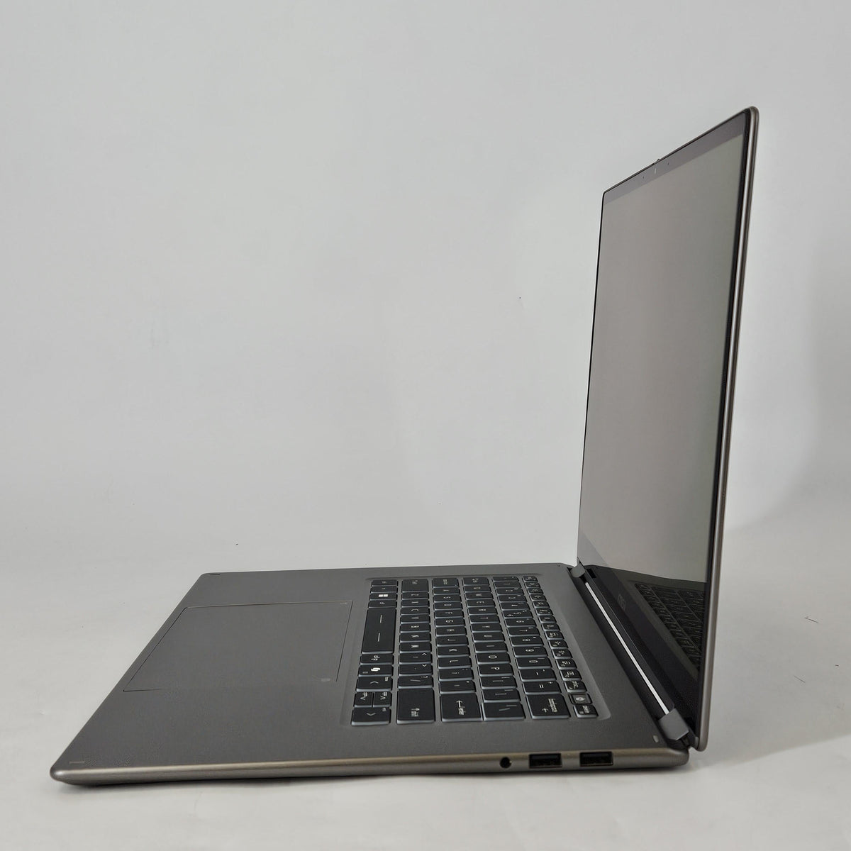 MSI Prestige 16 Flip AI+ Intel Core Ultra X9 Series 3 32GB RAM 1TB Solid State Drive