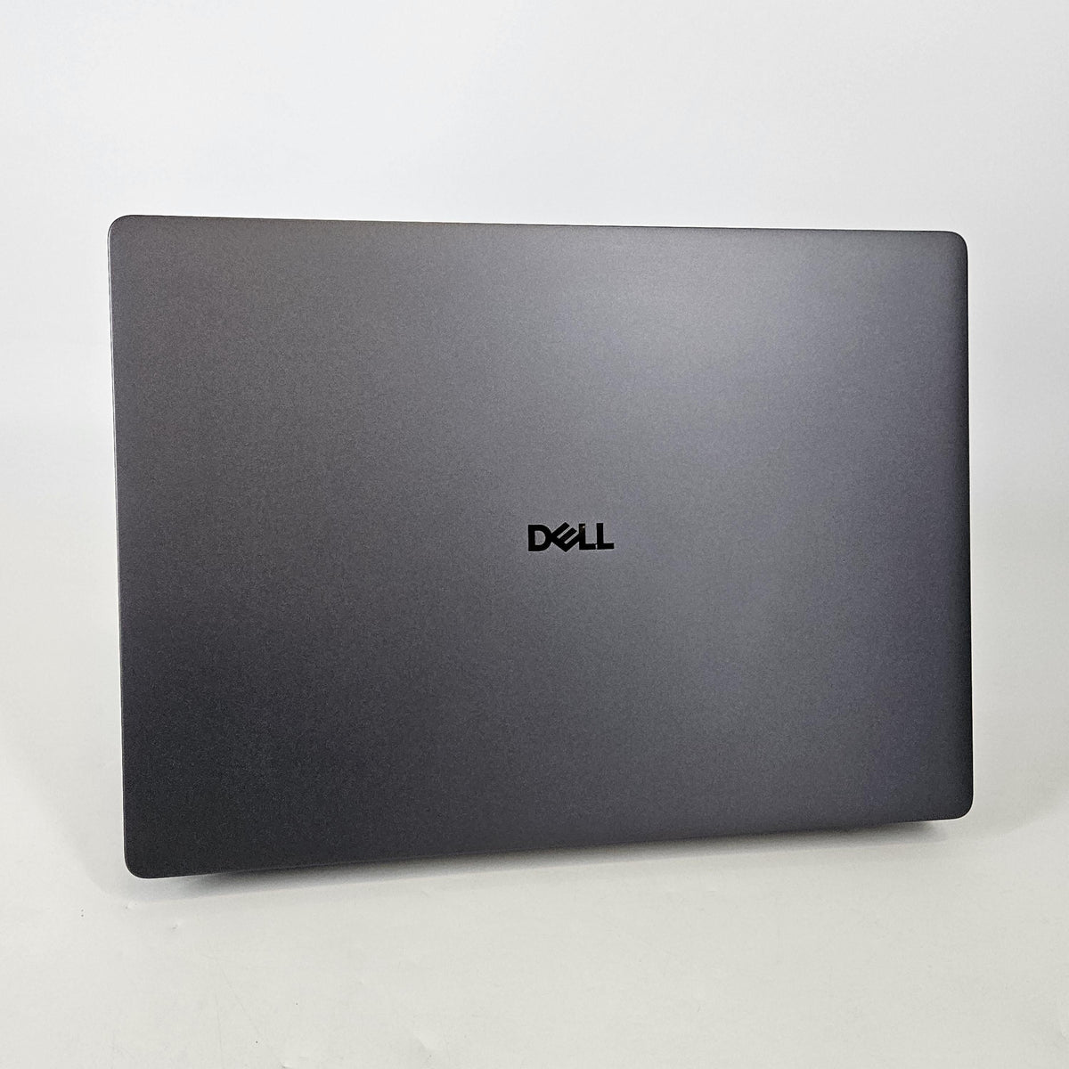 Dell Pro Max 16 Plus MB16250 Magnetite 2.6 GHz Intel Core Ultra 7 Series 2 64GB RAM 256GB Solid State Drive NVIDIA RTX PRO 2000 Blackwell 8 GB