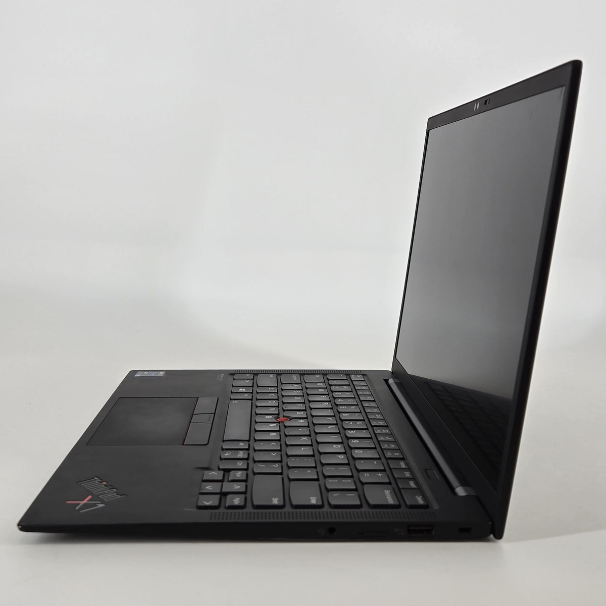 Lenovo ThinkPad X1 Carbon Gen 9 14 Black 2.8 GHz Intel Core i7 11th Gen. 16GB RAM 512GB Solid State Drive