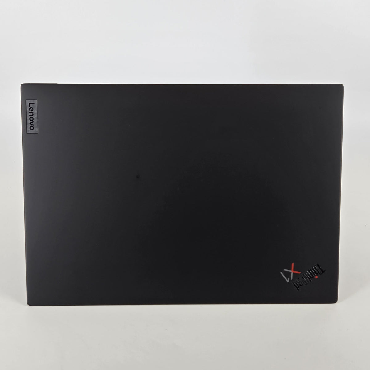 Lenovo ThinkPad X1 Carbon Gen 9 14 Black 2.8 GHz Intel Core i7 11th Gen. 16GB RAM 512GB Solid State Drive