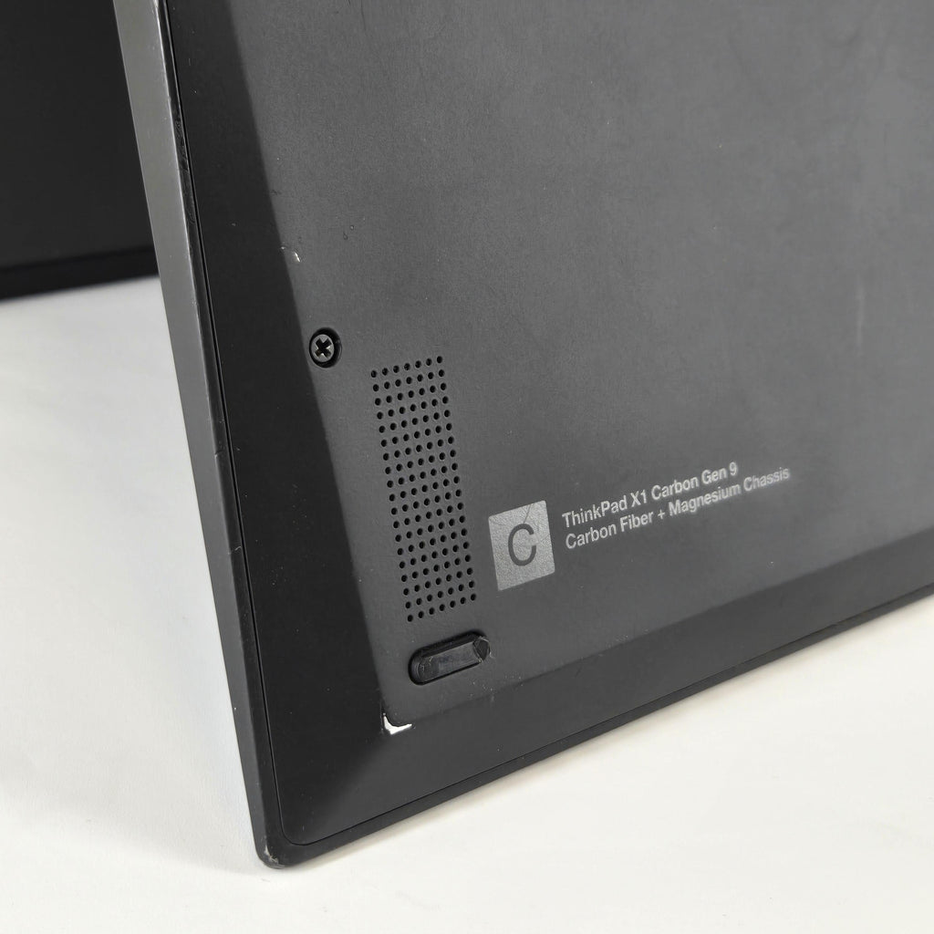Lenovo ThinkPad X1 Carbon Gen 9 14 Black 2.8 GHz Intel Core i7 11th Gen. 16GB RAM 512GB Solid State Drive
