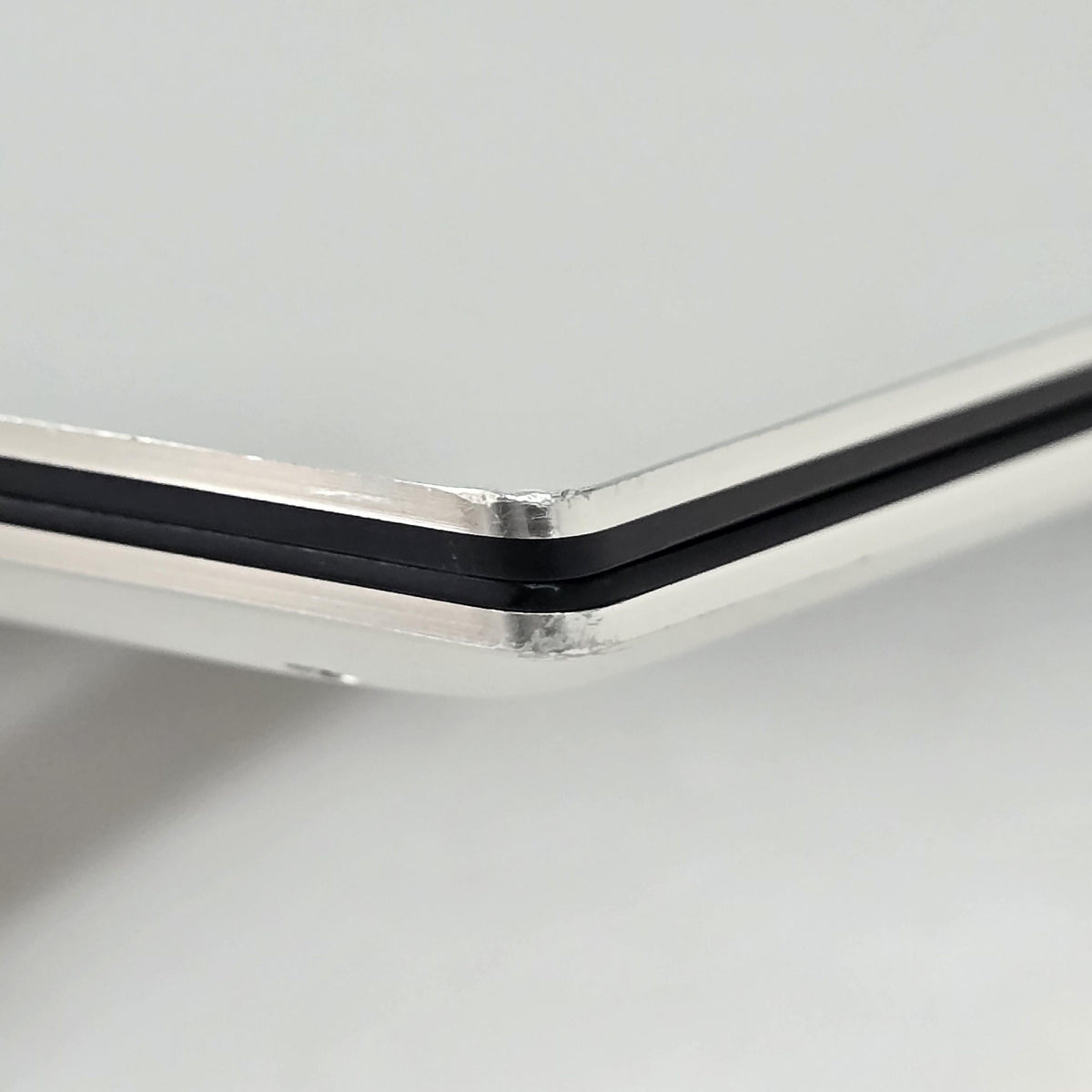 Dell XPS 15 9510 Silver 2.5 GHz Intel Core i9 11th Gen. 32GB RAM 1TB Solid State Drive NVIDIA GeForce RTX 3050 Ti 4 GB