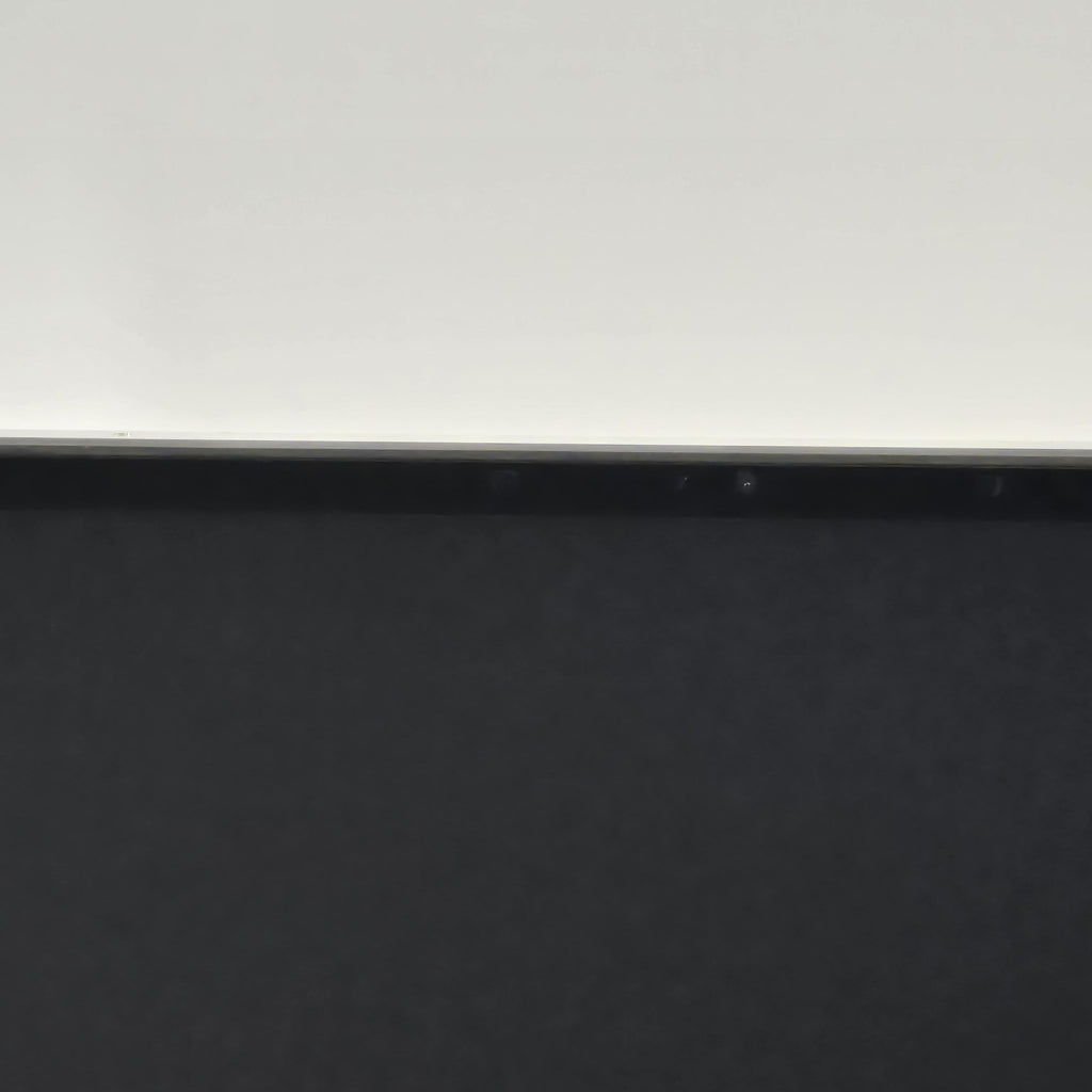 Dell XPS 15 9510 Silver 2.5 GHz Intel Core i9 11th Gen. 32GB RAM 1TB Solid State Drive NVIDIA GeForce RTX 3050 Ti 4 GB