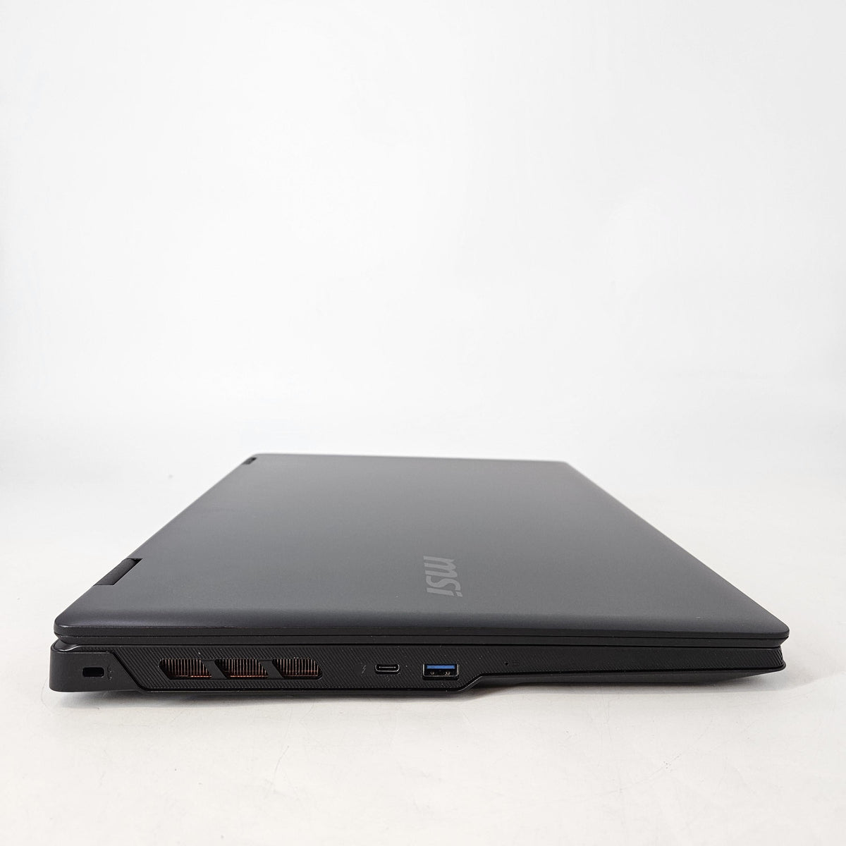 MSI Crosshair 18 HX AI Black 2.7 GHz Intel Core Ultra 9 Series 2 32GB RAM 1TB Solid State Drive NVIDIA GeForce RTX 5070 8 GB