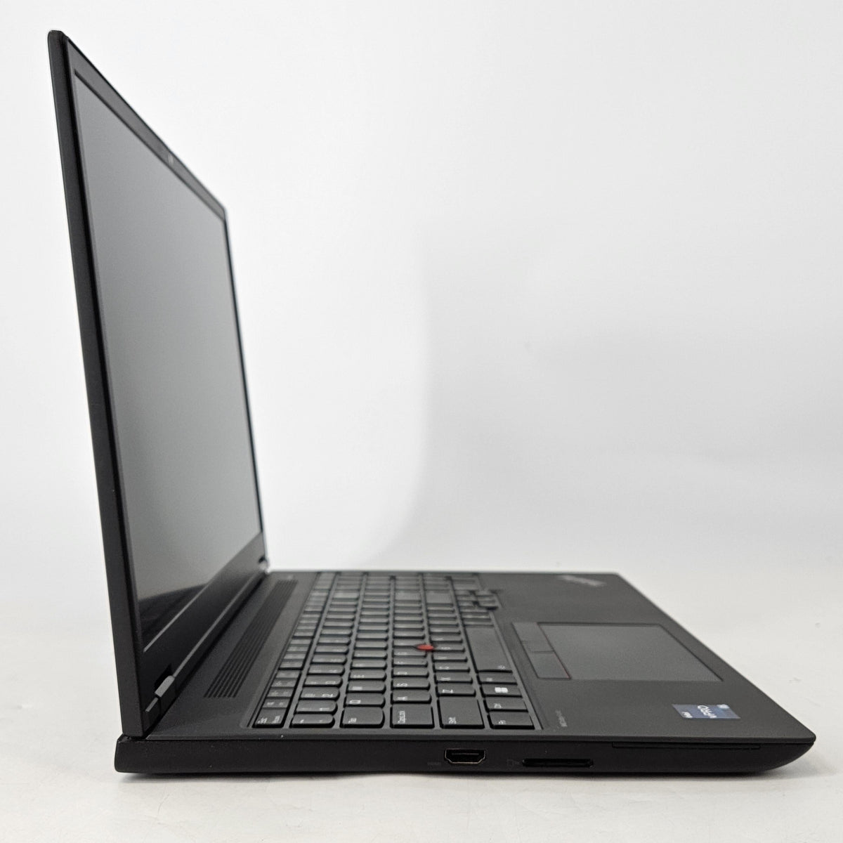 Lenovo ThinkPad P16v Gen 1 Black 2.5 GHz Intel Core i7 13th Gen. 32GB RAM 1TB Solid State Drive NVIDIA RTX A500 4 GB