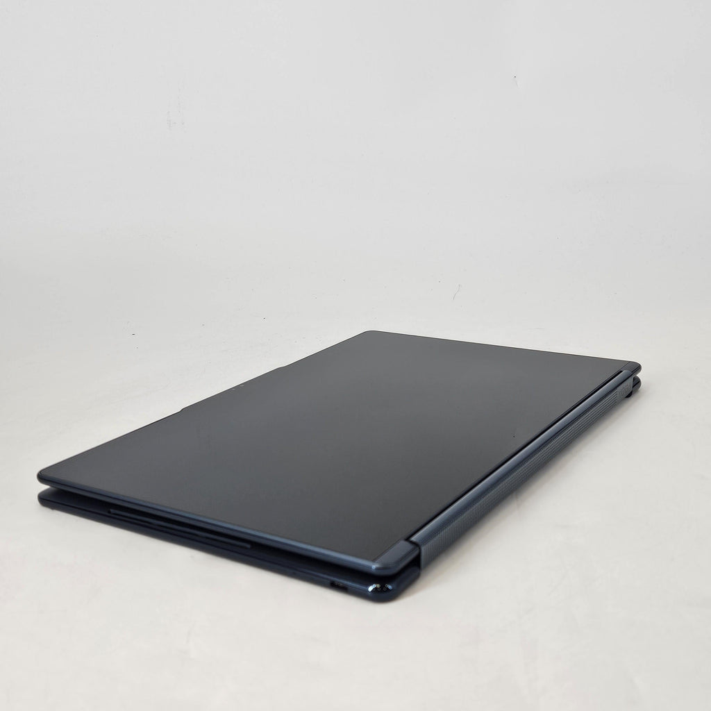 Lenovo Yoga Book 9i 13.3 Blue 2.0 GHz Intel Core Ultra 7 Series 2 16GB RAM 1TB Solid State Drive