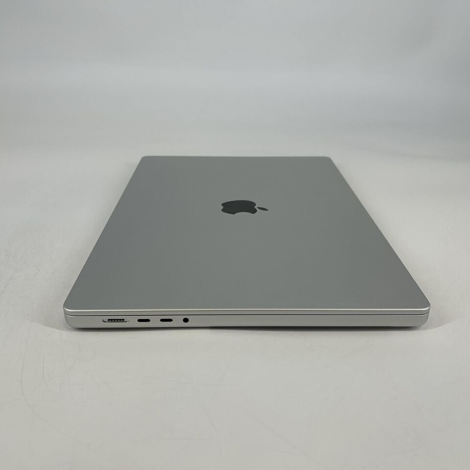 MacBook Pro 16 2026 Silver M5 Max 18-Core CPU 64GB Unified Memory 2TB Solid State Drive 40-Core GPU