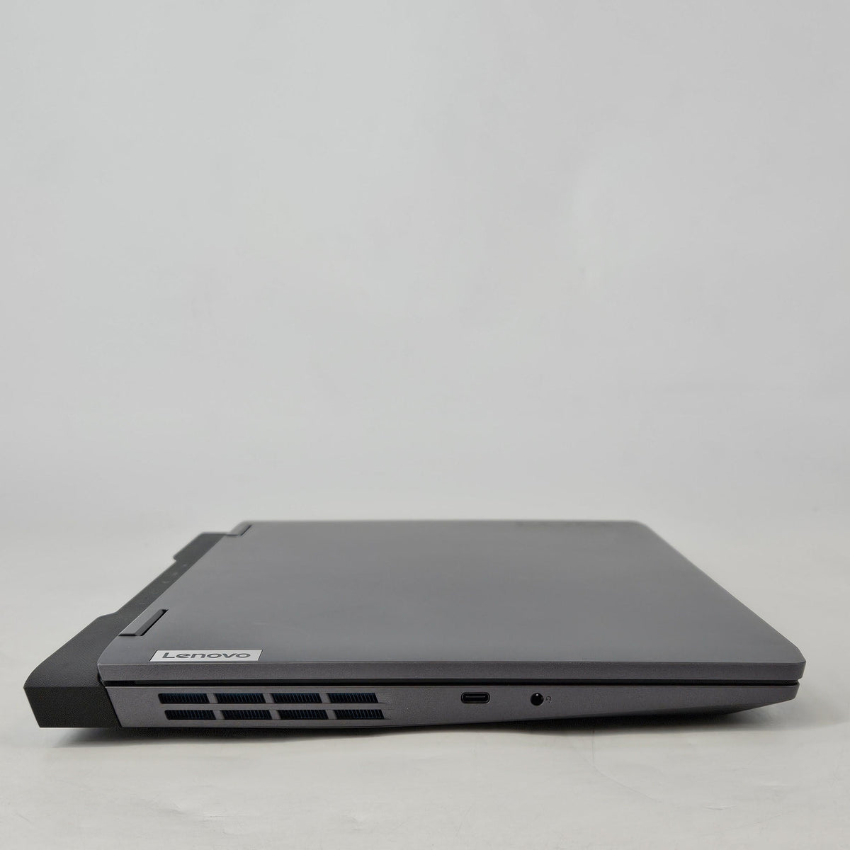 Lenovo LOQ 15 Gray 2.0 GHz Intel Core i5 12th Gen. 8GB RAM 512GB Solid State Drive NVIDIA GeForce RTX 3050 6 GB