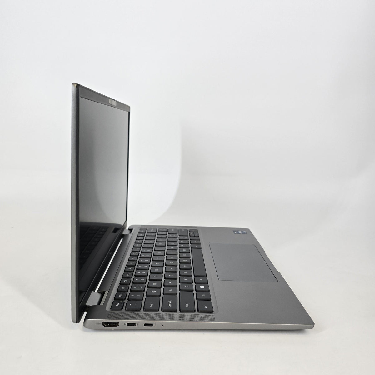 Latitude 7440 14 Gray 1.9 GHz Intel Core i7 13th Gen. 32GB RAM 256GB Solid State Drive
