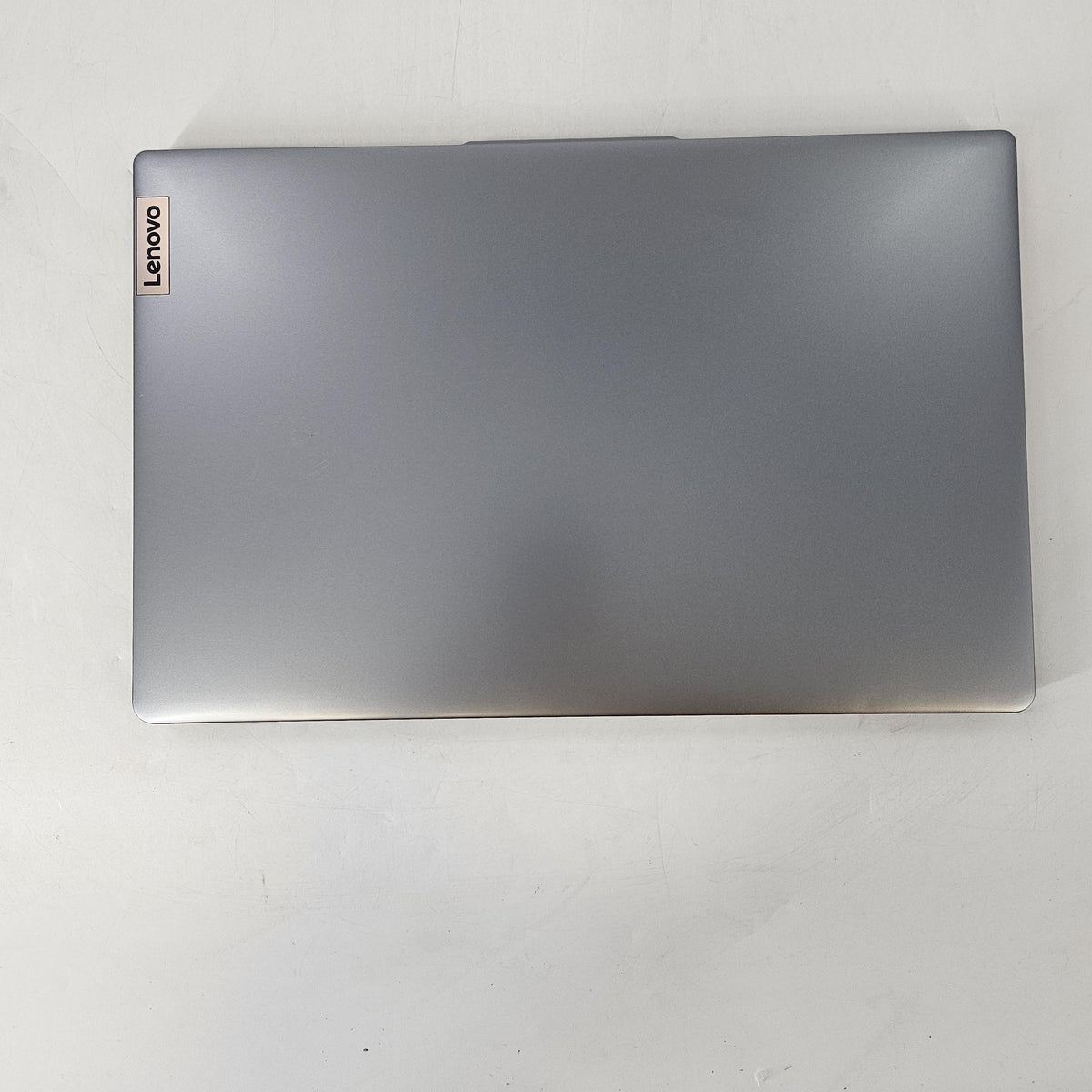 Lenovo IdeaPad Slim 3 15.6 Arctic Grey 2.0 GHz AMD Ryzen 7 5825U 16GB RAM 512GB Solid State Drive